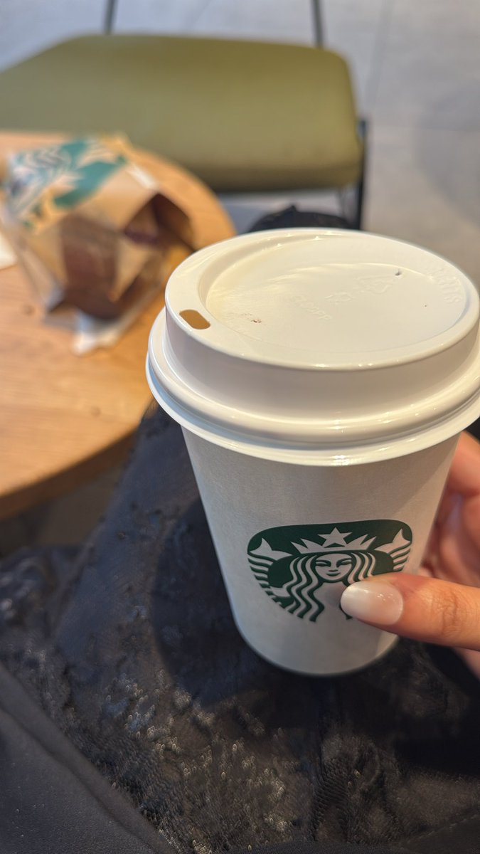 قموري tweet media