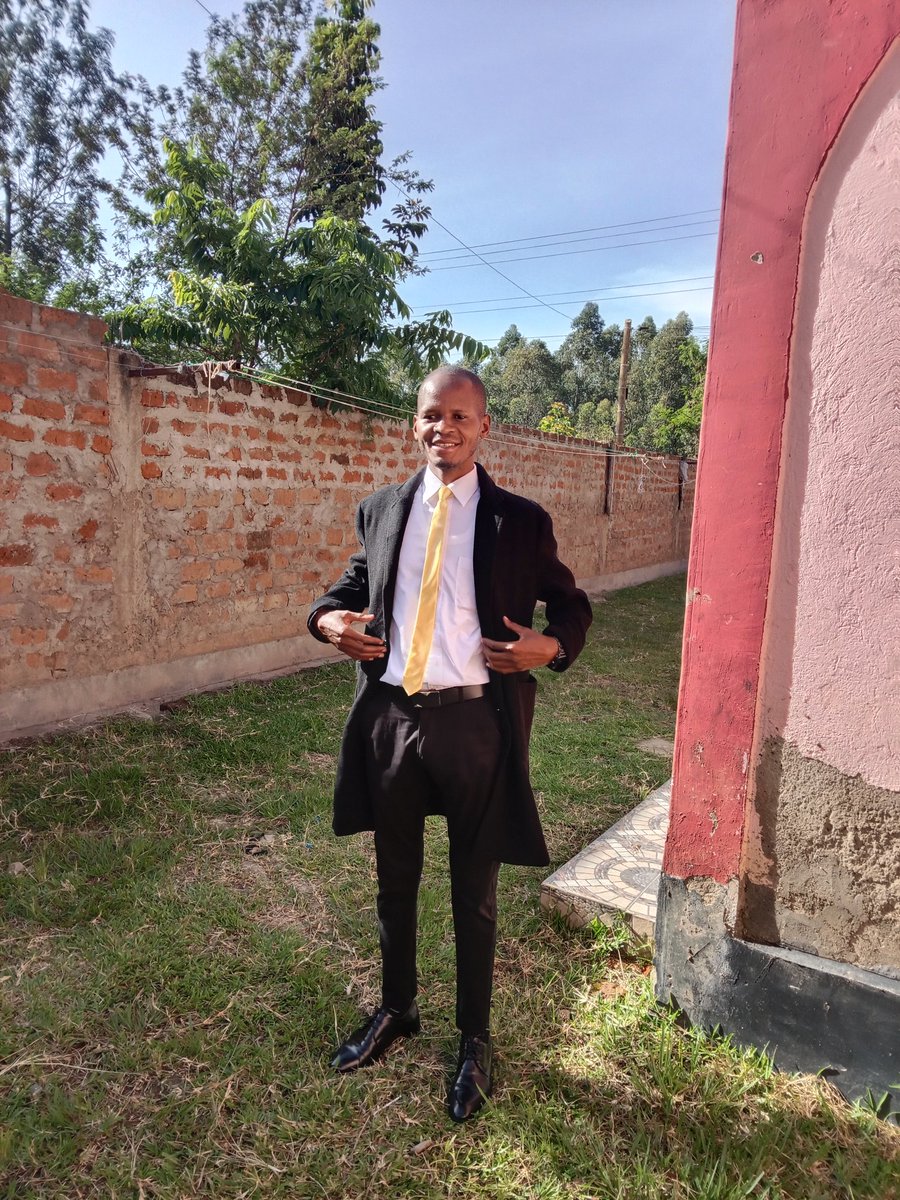 Mash Manu tweet media