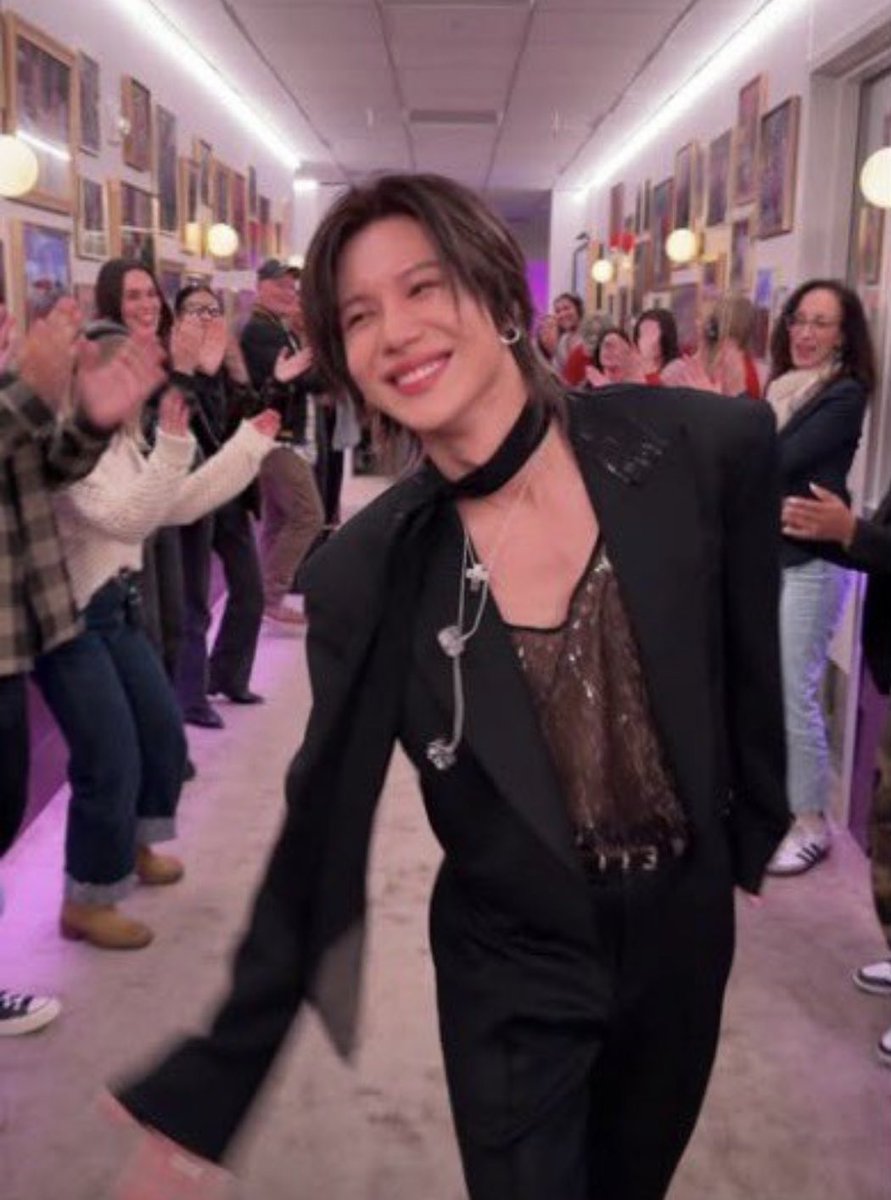 TAEMIN BASE TAEMCHELLA tweet media