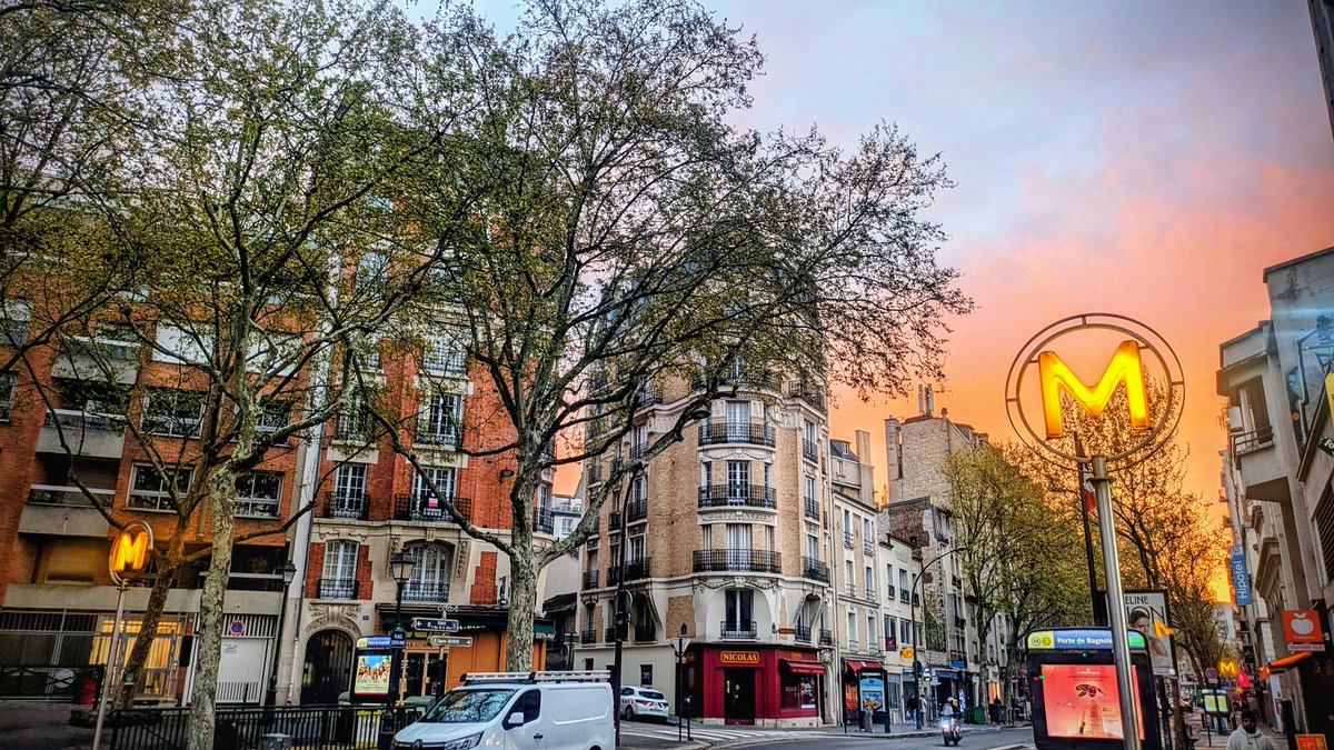 jfredbourdeau's tweet photo. #Paris #LumièresDeParis #CrépusculeParisien #ParisToujours #VivreÀParis #ParisMaVille #BeauParisBeauMétro #ParisQuotidien #CielDeParis #MonParis https://t.co/FSJA3dDiwv