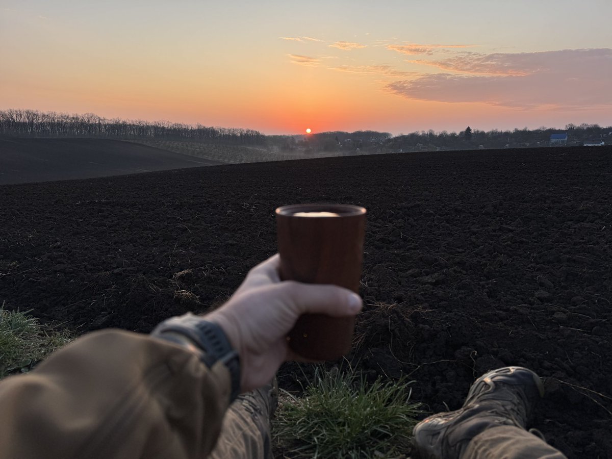 палю і запалюю tweet media