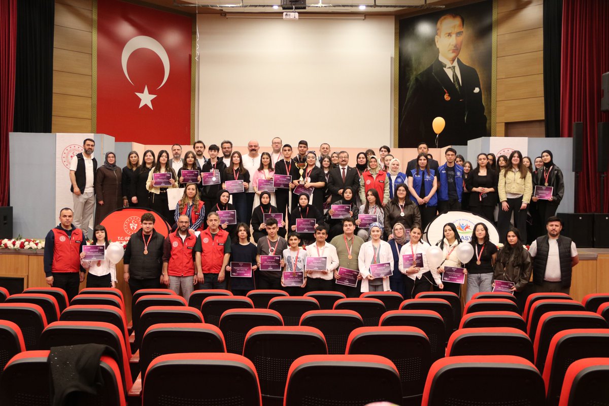Bugün sahne gençlerimizindi! 🎭✨  
Gençlik ve Spor Bakanlığı Gençlik Hizmetleri Genel Müdürlüğü tarafından düzenlenen 11. Gençler Arası Kültür ve Sanat Yarışmaları Tiyatro Yarışması İl Finalini büyük bir heyecan ve coşkuyla gerçekleştirdik.