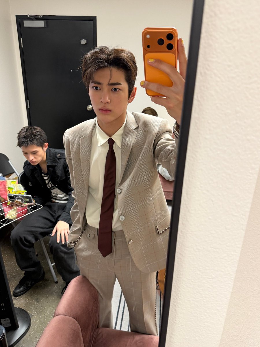 adeena ⋆ tweet media