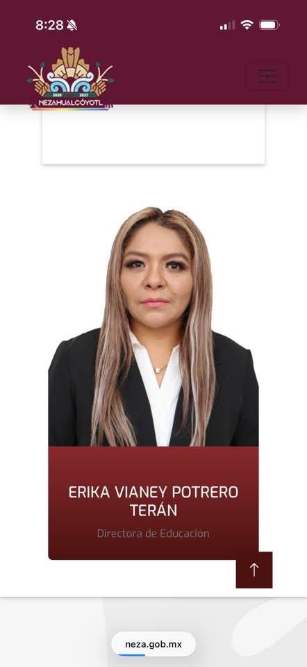 Maria_Jengibre's tweet photo. En Valle de Aragón personas del ayuntamiento al parecer la directora de educación de Neza Erika Terán y el supervisor de COMIPEMS  a bordo de un vehículo oficial manejando de manera imprudente consumiendo bebidas alcohólicas. @Adolfo_Cerqueda @delfinagomeza @GobNeza @Edomex https://t.co/1g3wN2urZ6