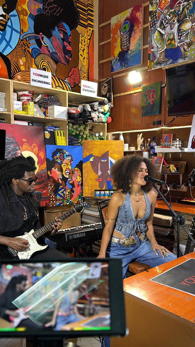 YOUnique Man tweet media