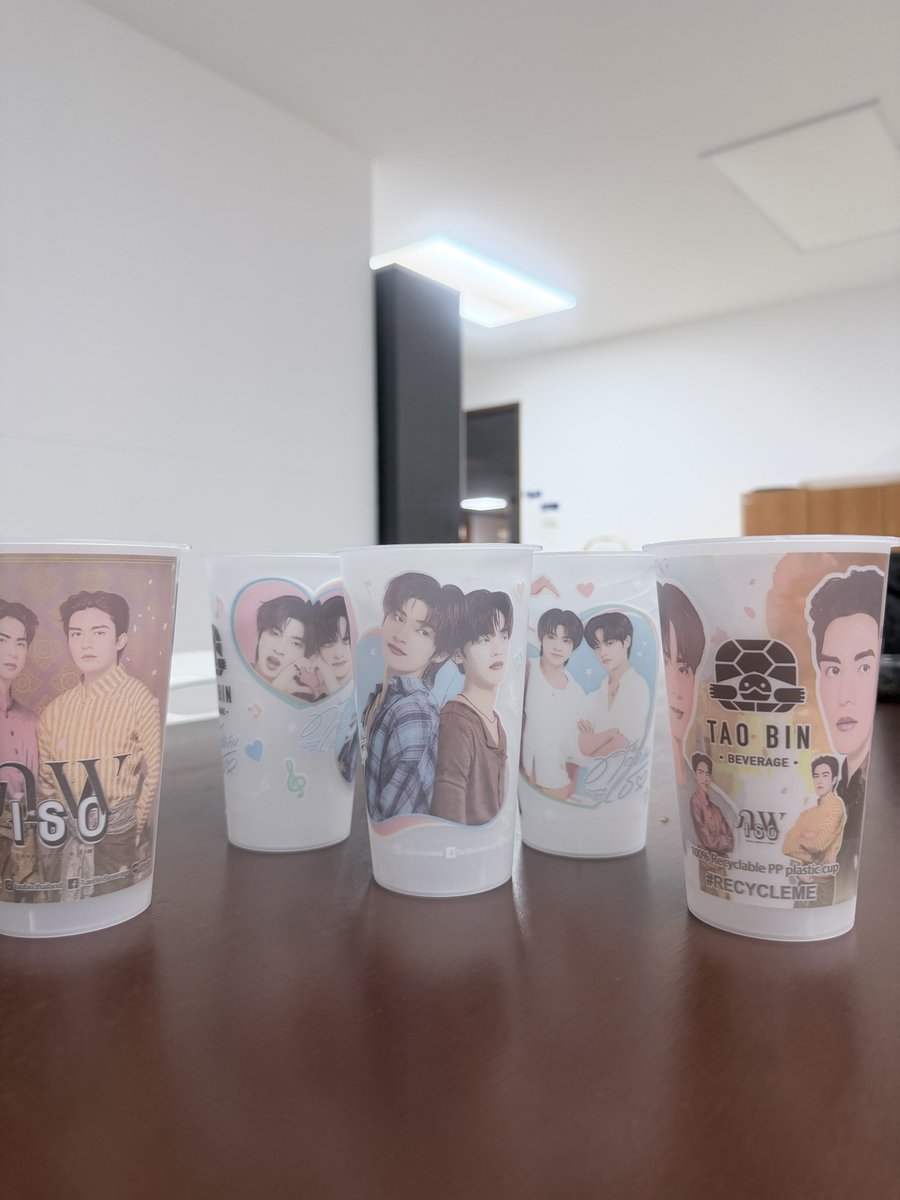 d i o r 🍅 tweet media