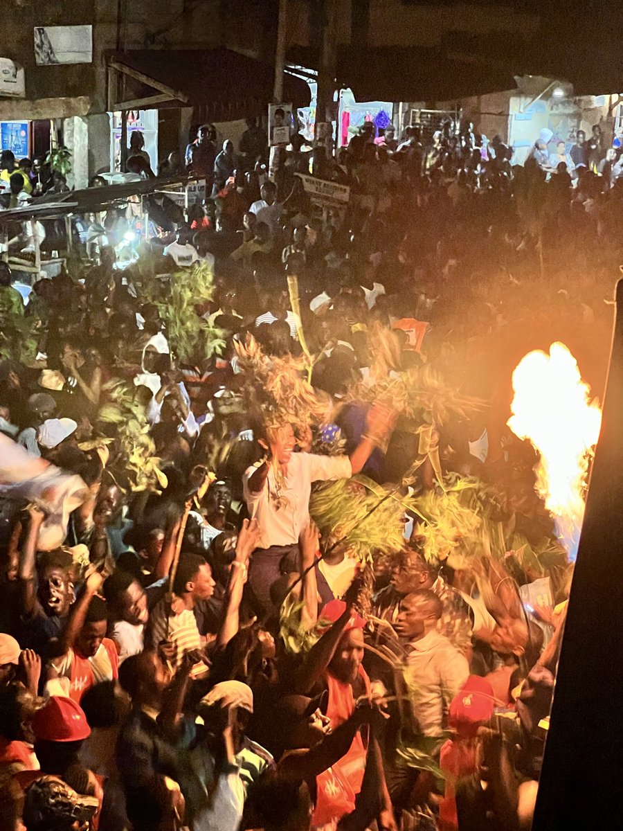 Hon. Elvis Mujuni Kamara tweet media