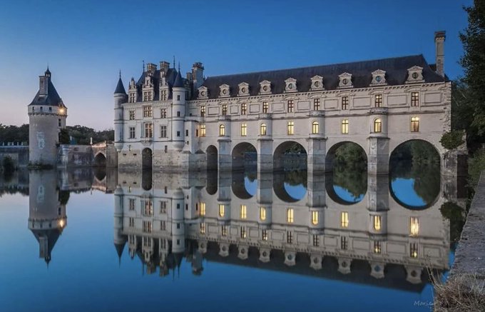 HopeMediaFR's tweet photo. 🇫🇷 Le Château de Chenonceau est tout simplement magnifique !

☀️ Bon jeudi à tous ! 💛

📸 mariepyphoto https://t.co/KaKwNnIiYB