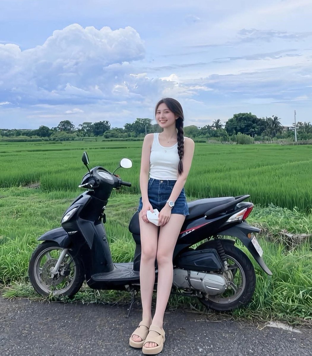 Thư Nguyễn tweet media