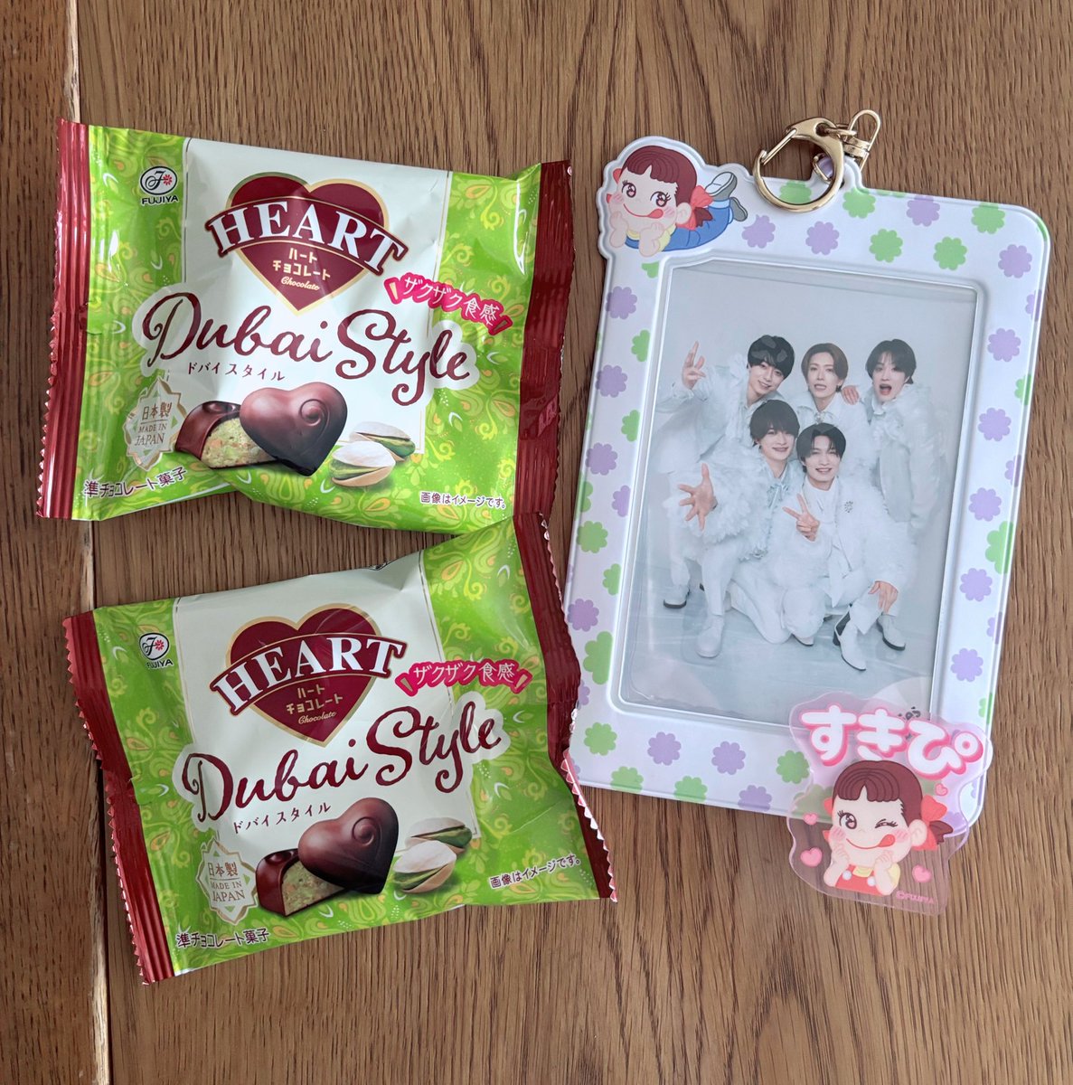 ファミマさんで🫶🏻 流行りに疎いので、ドバイスタイルチョコレート