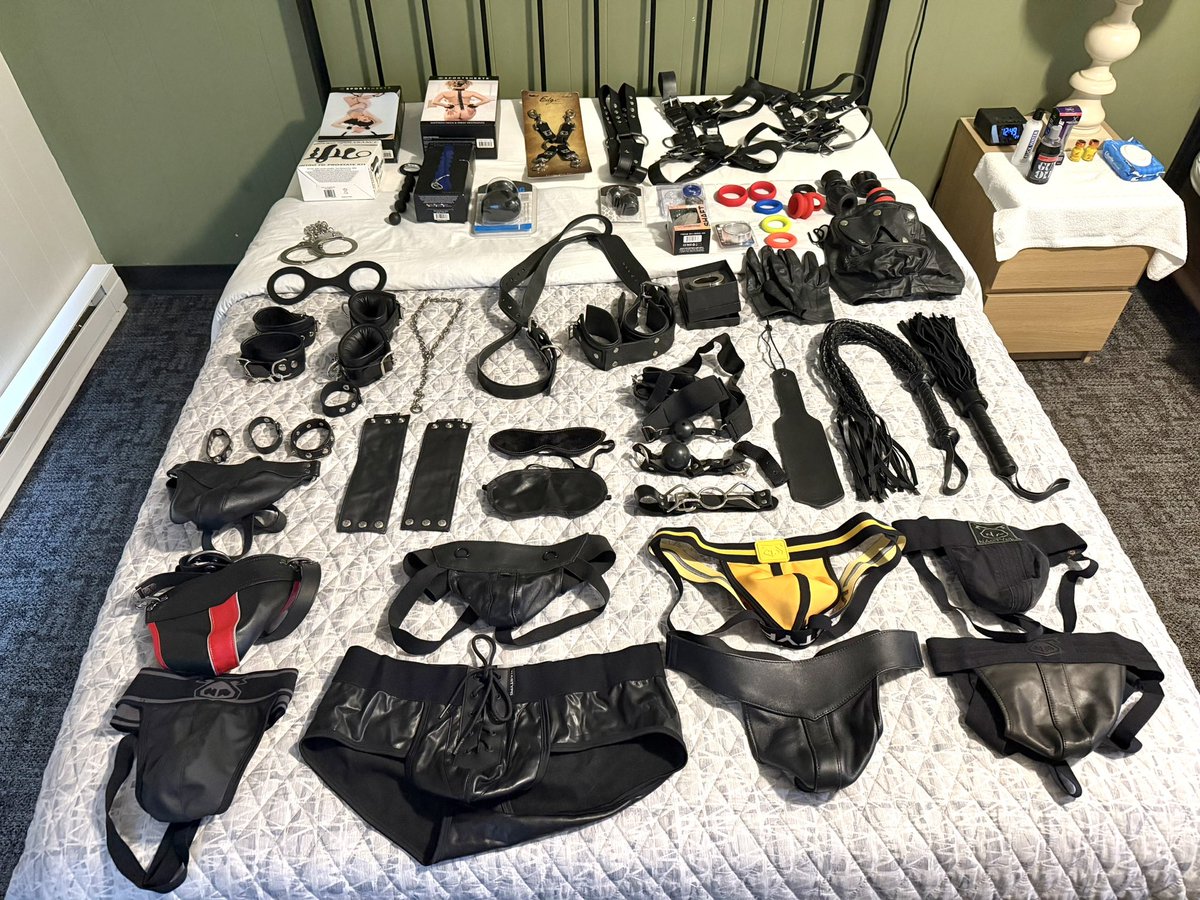 CubSven's tweet photo. A good time was had by all 😈

https://t.co/BjRMWGa1m4  #gay #kink #leather #fetish #gayfetish #nastypig #mrsleather #OnlyFans #OnlyFansContent #nsfw https://t.co/FvWLoSkYvk