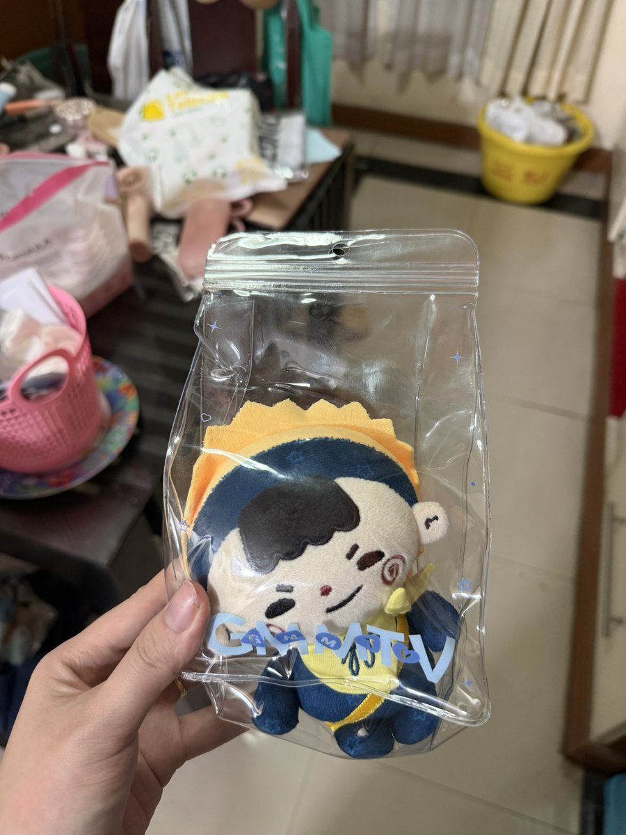 june300643's tweet photo. ปล่อยจัมโม่ v.1 งาน fanival ขอปล่อยเท���าที่ได้มานะคะ 1100 บาท นัดรับ วันที่ 3 งาน fanival ได้ค้า #ตลาดนัดgmmtv #ตลาดนัดจูเนียร์มาร์ค #GMMTVFANIVAL2026 https://t.co/UetDpoQdC2
