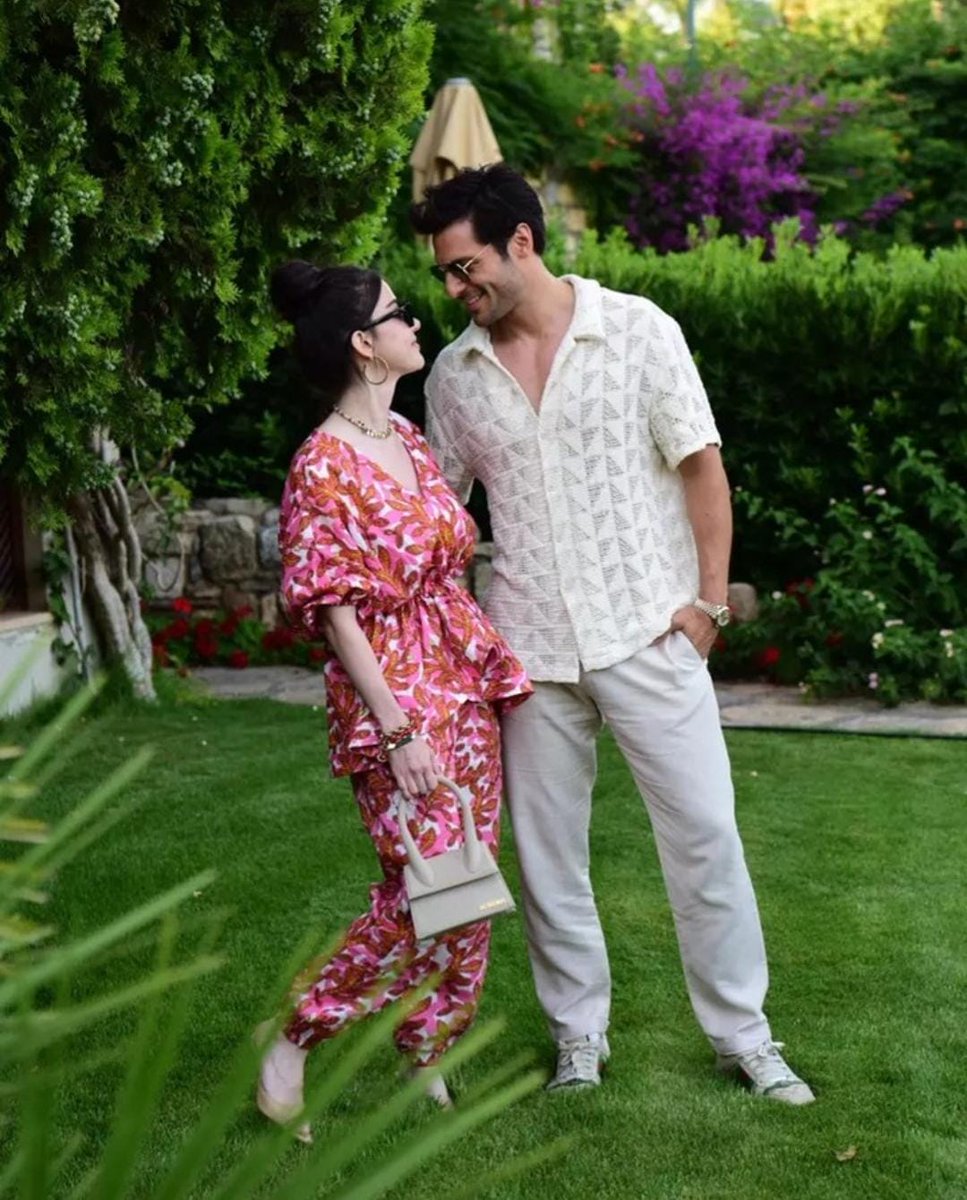 𝔐𝔞𝔯𝔦𝔞 💕 tweet media