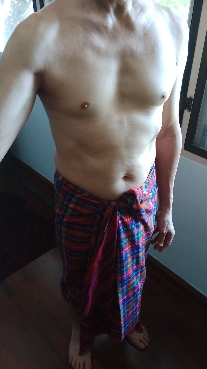 กองหยอมหยวค Vrijgezel tweet media