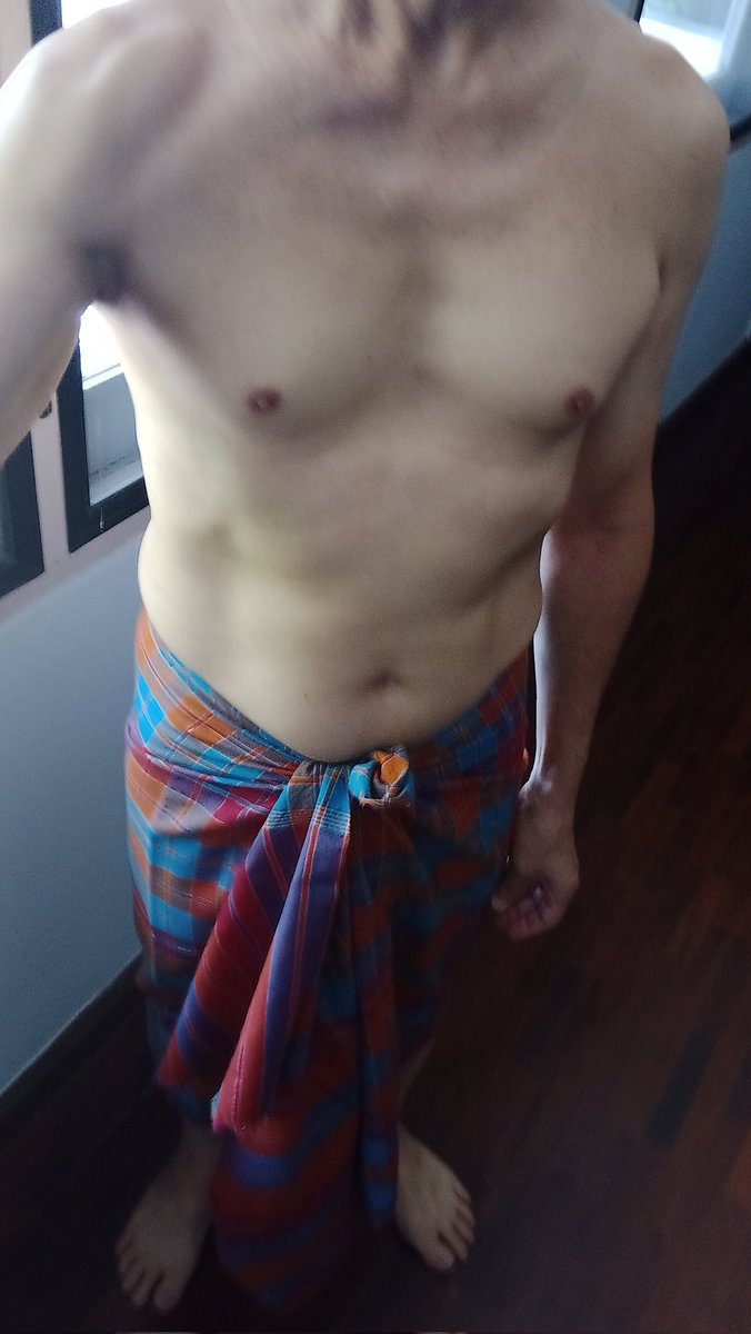 กองหยอมหยวค Vrijgezel tweet media