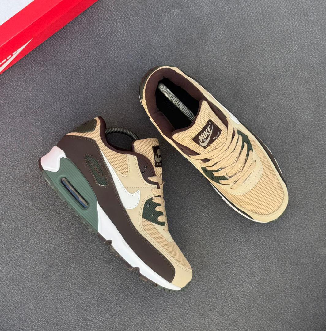 Queen Online Business tweet media