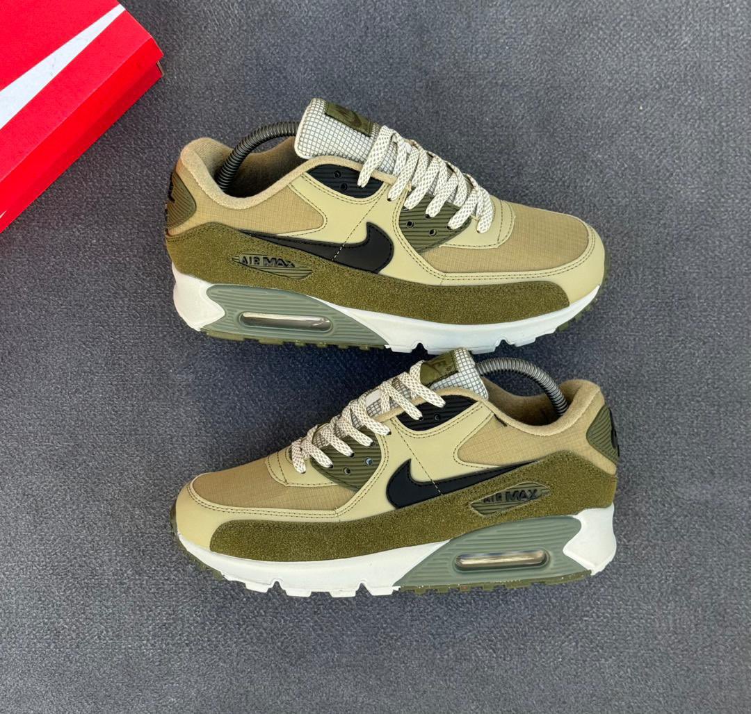 Queen Online Business tweet media