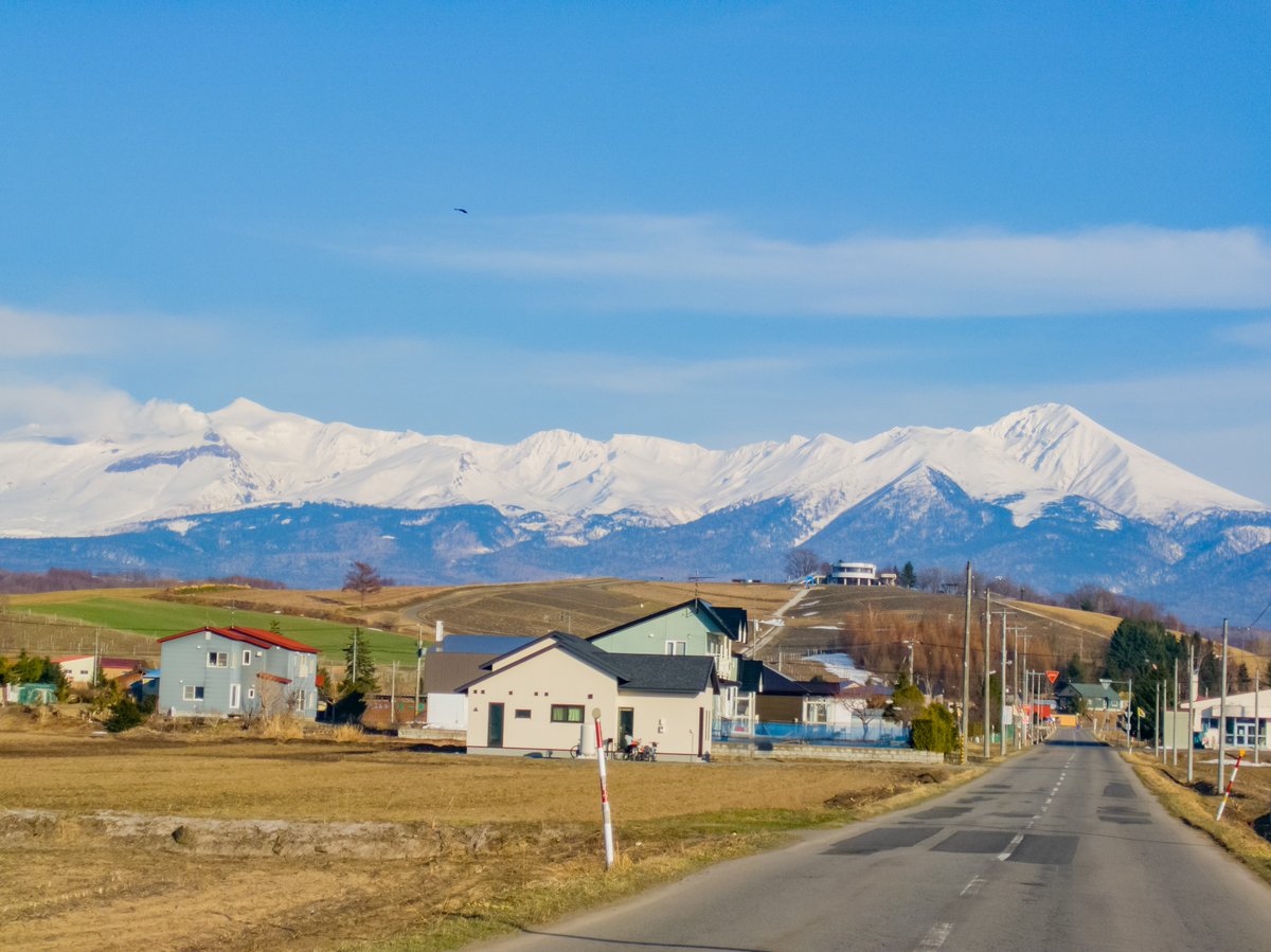 Lodge Raven @斑尾の #ヤベー宿 tweet media