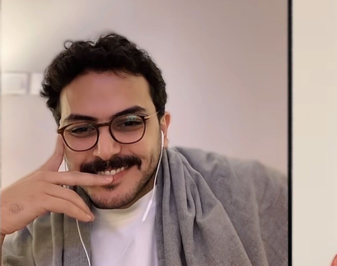 مزون tweet media