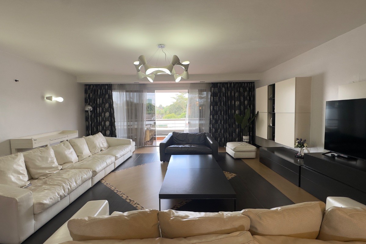 fredkenyaman's tweet image. Live well in this 3-bed apartment with DSQ. Includes parking, gym, pool, borehole &amp;amp; backup generator. Riverside Drive, Ksh. 350K.
Call/Whatsapp: 0723308663
Website: kenyaclassichomes.co.ke
Ref: 8VSTXI
#RiversideDrive #ApartmentForRent #KenyaProperty