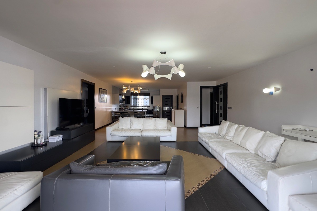 fredkenyaman's tweet image. Live well in this 3-bed apartment with DSQ. Includes parking, gym, pool, borehole &amp;amp; backup generator. Riverside Drive, Ksh. 350K.
Call/Whatsapp: 0723308663
Website: kenyaclassichomes.co.ke
Ref: 8VSTXI
#RiversideDrive #ApartmentForRent #KenyaProperty