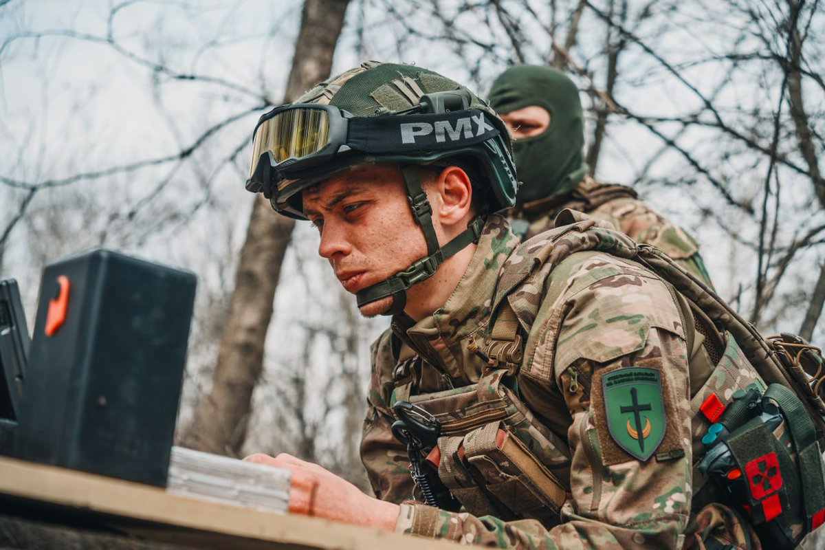 MKBattalionOf's tweet image. Our UAV unit continues its training. We do everything to maintain our skills at a high level.

#UkraineWar #WarNews #UkraineRussiaWar️ #UkraineRussianWar #Ukraine #ConflictResolution