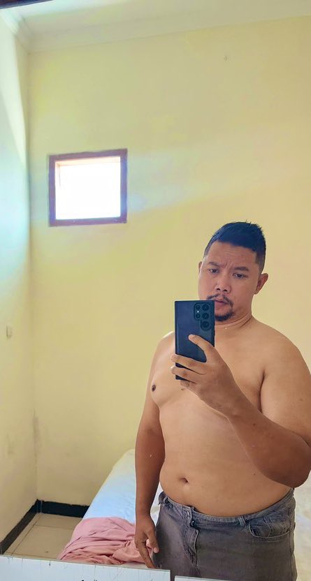 si chubby tweet media