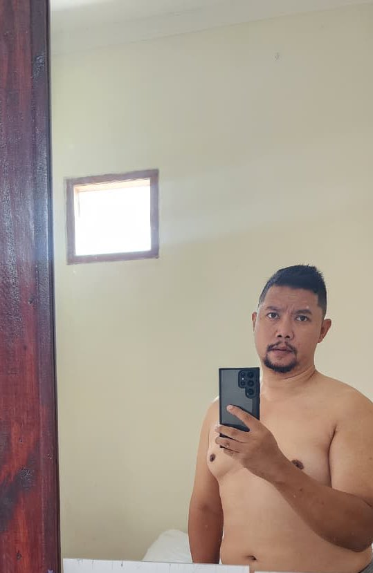 si chubby tweet media