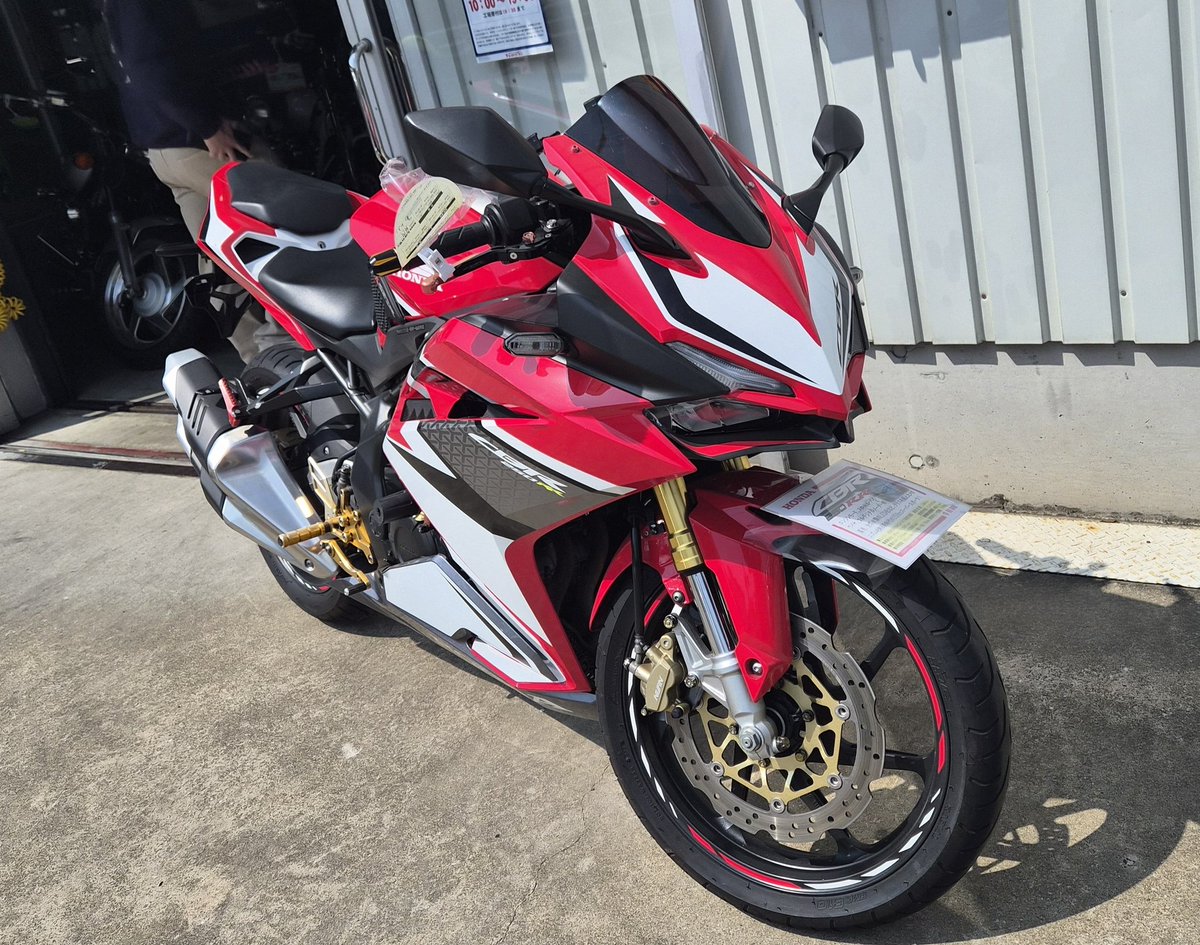 サーキットと一緒に行ける相棒として買いたかったなー(´･ω･`)