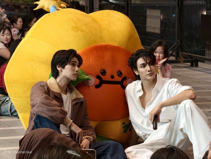 Asra~🌻 tweet media