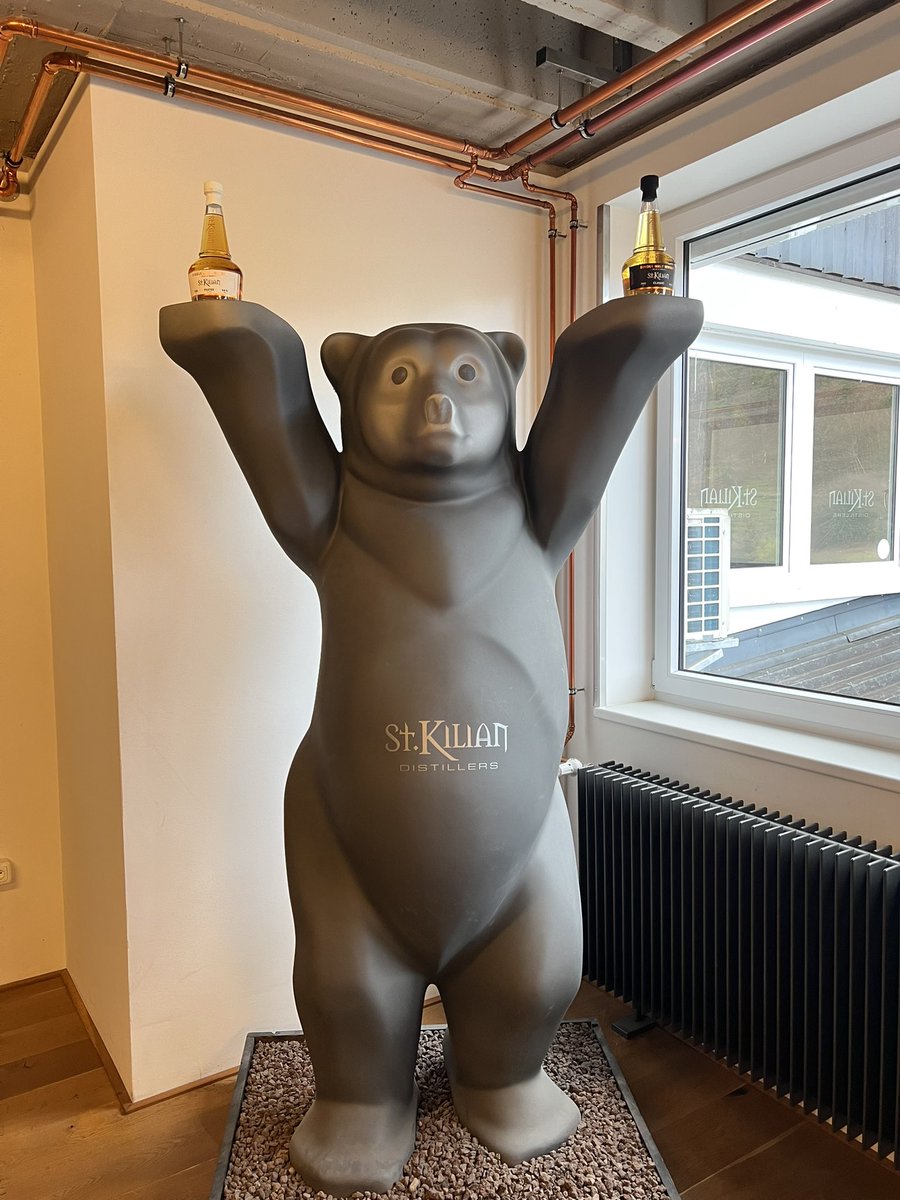 Gestern durfte ein kleiner Aprilscherz erlaubt sein?🤷‍♂️🥃😂 Heute Früh ein Blick auf die echte größte Whisky Destillerie Deutschlands! Die ist real🚀 #stkiliandistillers #visitstkilian #kilian #kilianiwürzburg #whiskymadeingermany