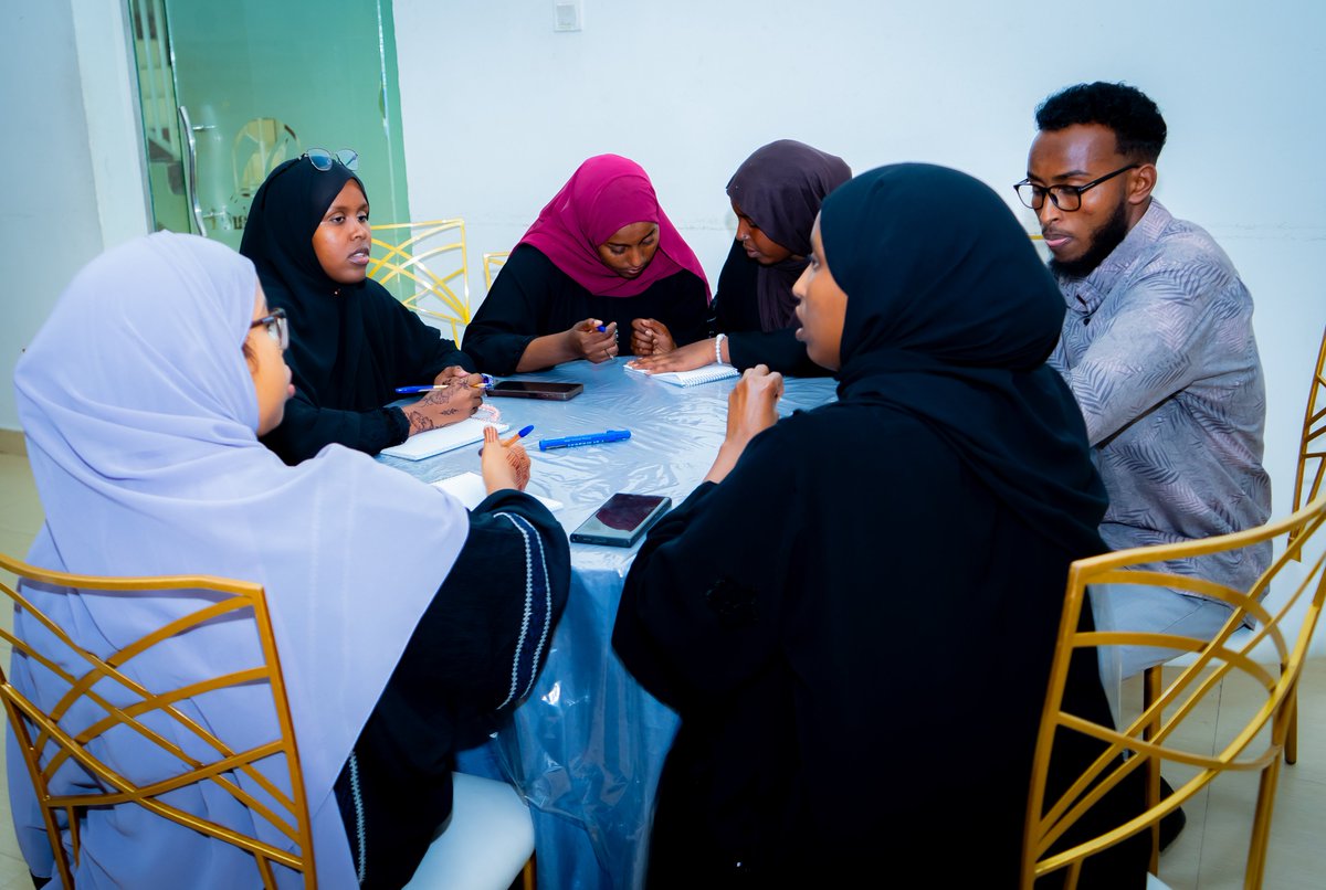 UbahAnd's tweet photo. Participants engaged in interactive group work, applying bystander intervention skills to real-life scenarios. Diverse voices—incl. persons with hearing impairments, IDPs &amp; young champions, enriched learning. #GBVPrevention #Inclusion #CommunityEmpowerment https://t.co/IPrpNs3sX1
