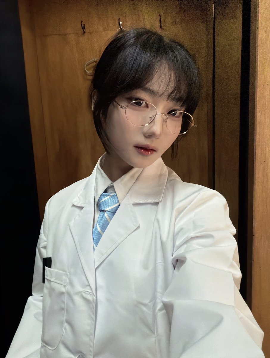 에모 エモ tweet media