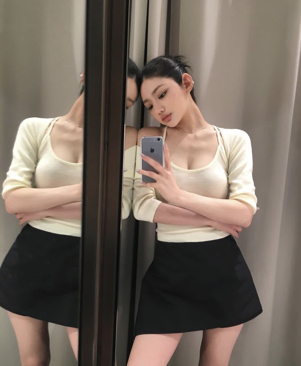 ɢᴀᴠʏᴀ tweet media