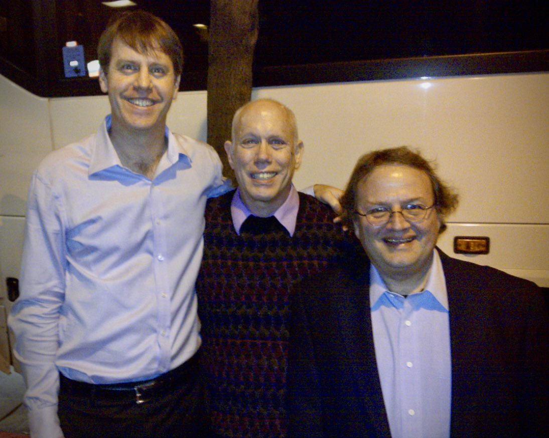 stevejarrett's tweet photo. Thank you @apple for so many insanely great tools and experiences over the past 50 years.

Also thank you to so many Apple alumnae friends and @generalmagicmov Magician coworkers. 

You taught me how to build things as well as what it was like to work with Steve. 

🙏 @tfadell @andyhertzfeld @baldy @kevinlynch and especially the late @billatk