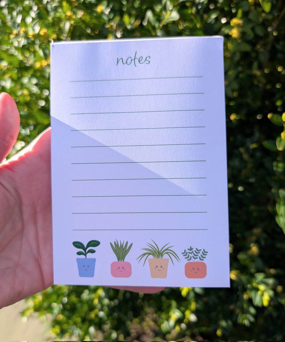 andrealem's tweet image. Cute little happy houseplant notepads 
Perfect for a plant lover 🪴 
etsy.com/uk/listing/447…

#earlybiz #plants #notepad #stationery #giftideas