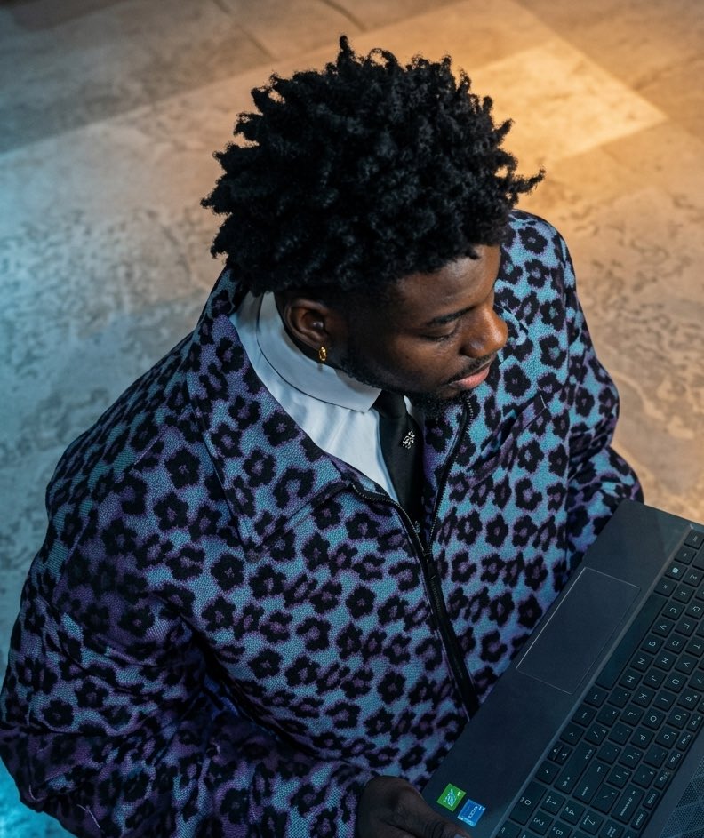 Elomaes🌹💜 tweet media