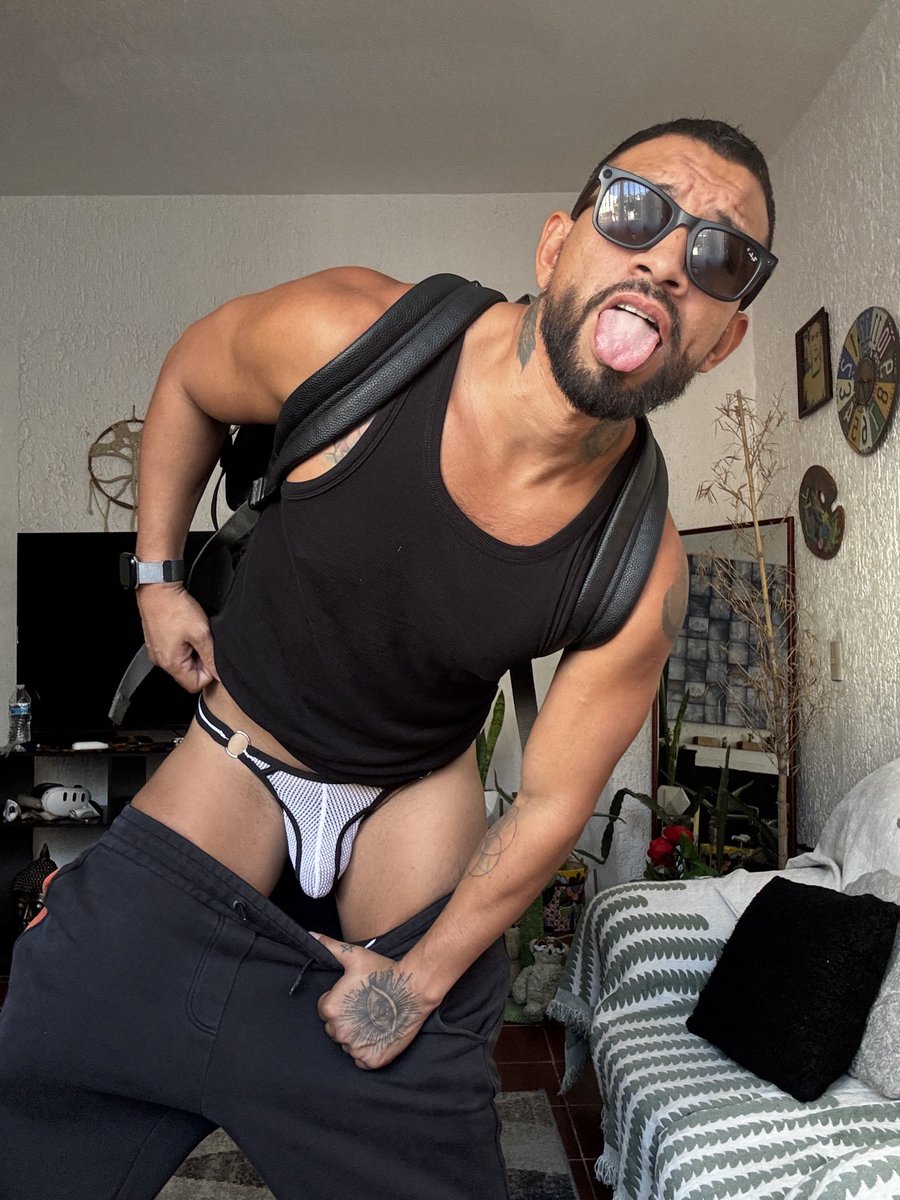 I’m about to hit the gym, tell me, what do you all think of this gym look? 🔥

onlyfans.com/sensirodolfo