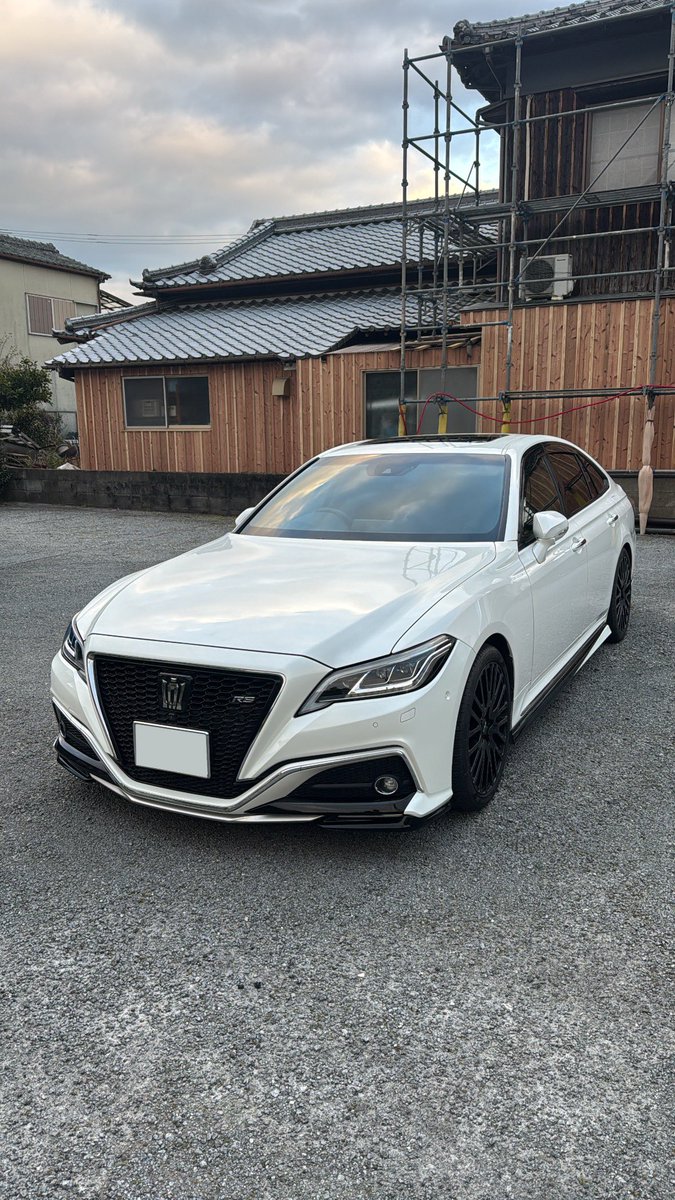 タカス tweet media