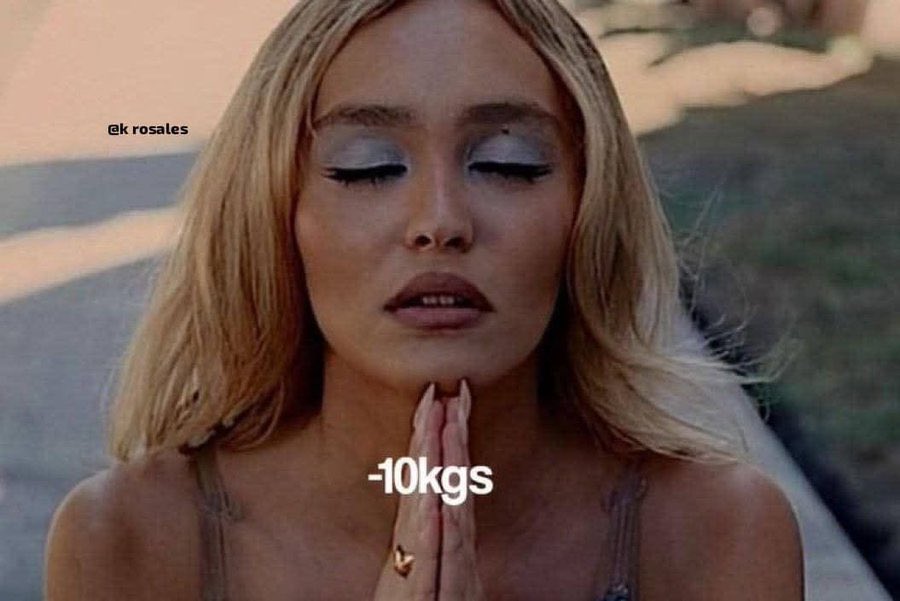 𝝑𝝔 tweet media