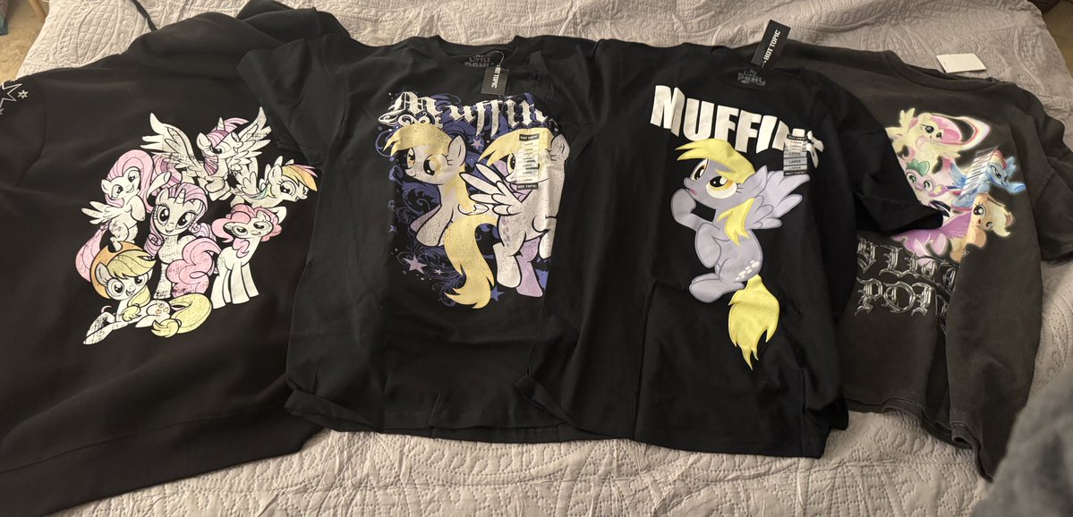 Literally Derpy Hooves 🫧🐴 tweet media