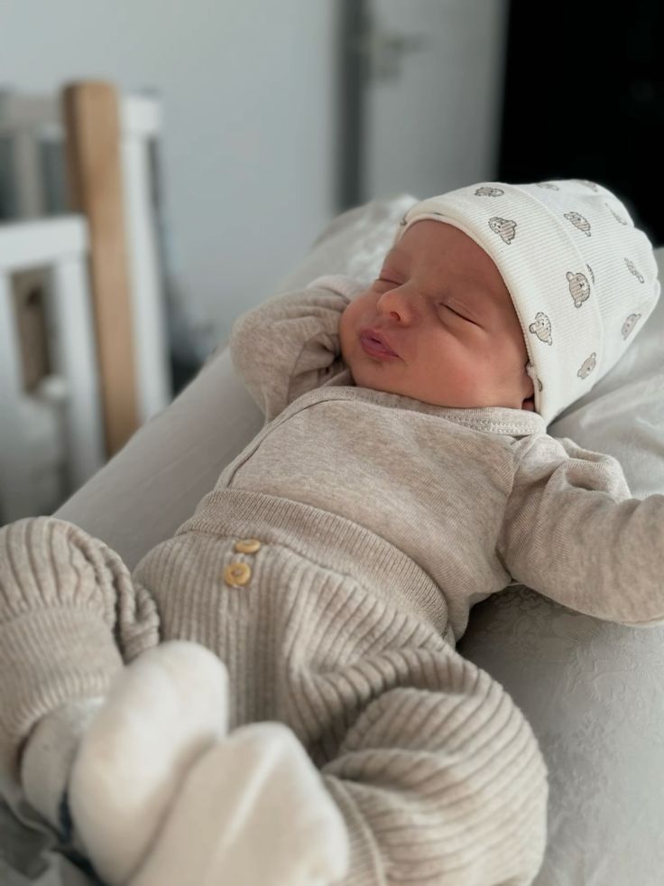 Baby's (@cuddleecute) on Twitter photo 