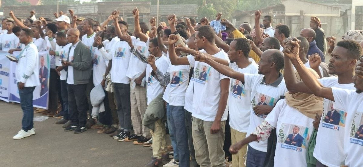 OromiaPParty's tweet photo. #Jimmaa
Bitooteessa 24: Bu’uura Jijjiiramaa fi
Hundee Badhaadhina Itoophiyaa!
Imalli jijjiiramaa bitootessa 24, 2010 akka biyyaatti eegalame, injifannoo fi milkaa'inoota gurguddoo ta’aniinis mirkaneessaa waggoota 8 lakkoofsiseera. Waggootan saddeettan dabarsine milkaa'inoota https://t.co/b39QdeGrEi