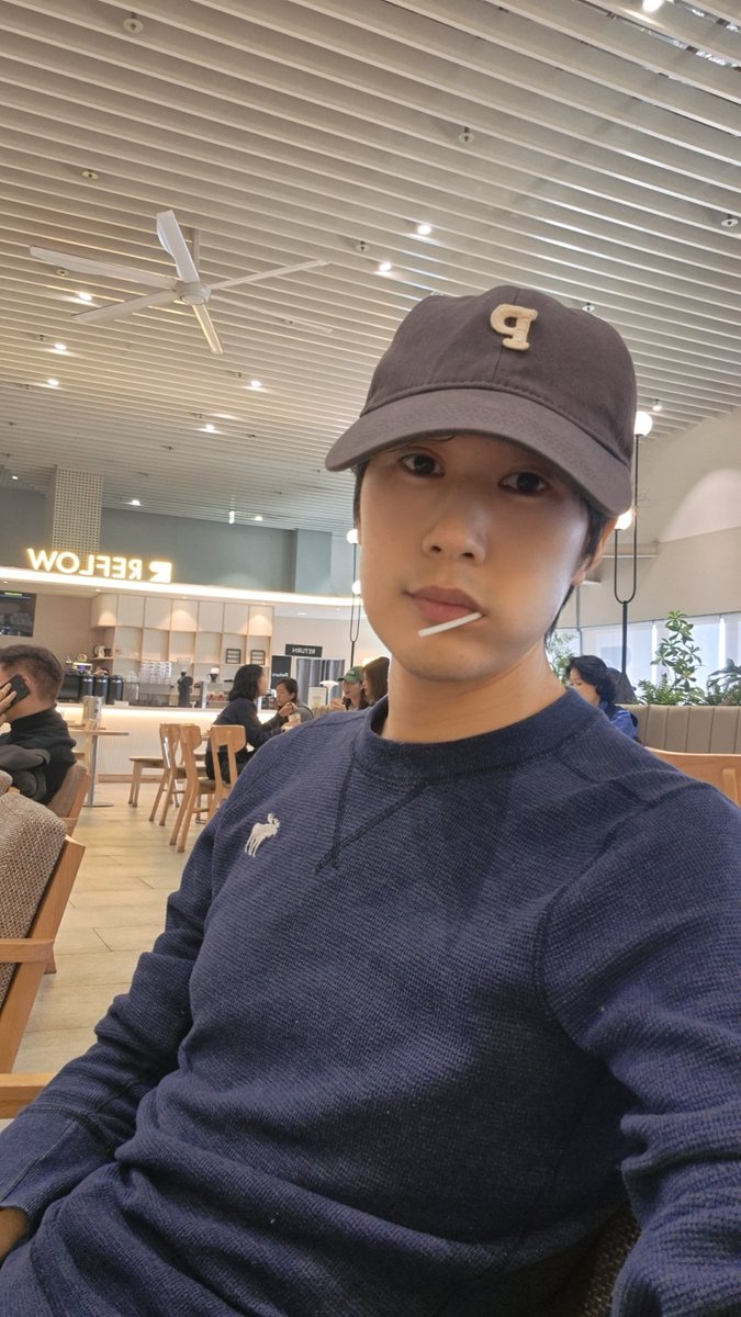 오샘 (각굴이) tweet media