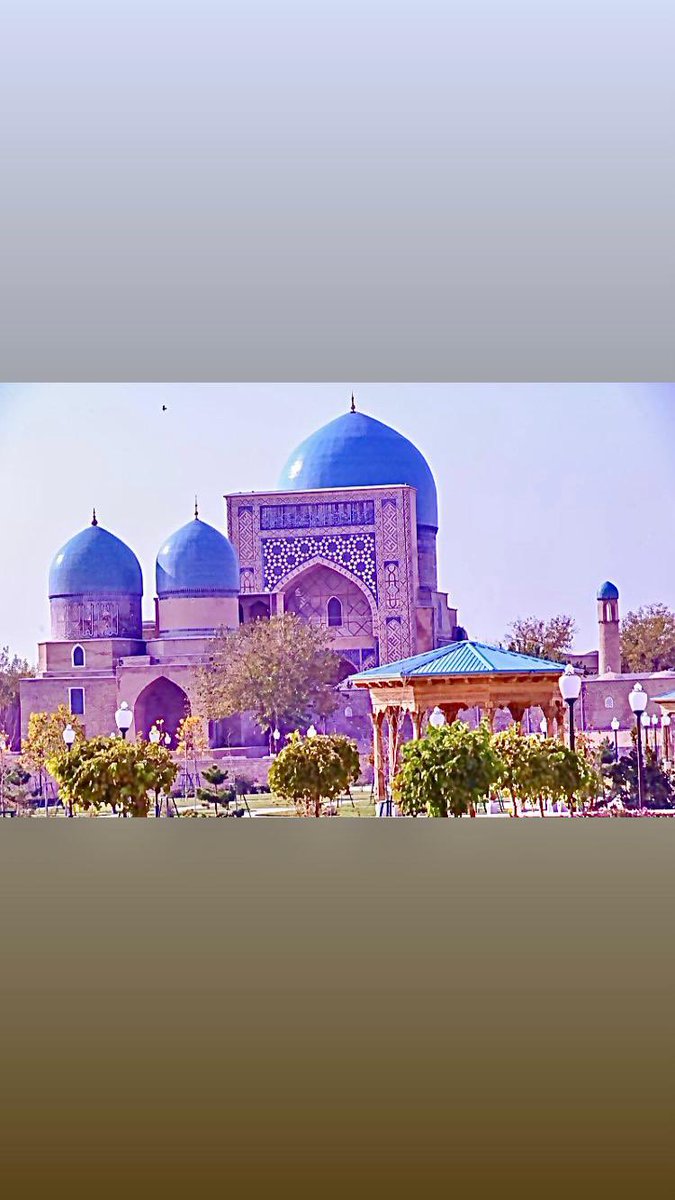 Hayra karşı…🤲🤲……
Mimarimiz vardı… Çiçek çiçek açan…

Gönüller yapmaya  niyetimiz , gayretimiz vardı…
Zorbalar bastı dünyamızı .. Gönül evimiz kan ağlıyor

“..Âvâzeyi bu âleme Dâvûd gibi sal
Bâki kalan bu kubbede bir hoş sadâ imiş… Baki..”

Sık dişini……. Gülümse lütfen