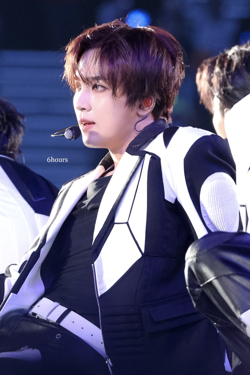 𝟔𝐡 tweet media