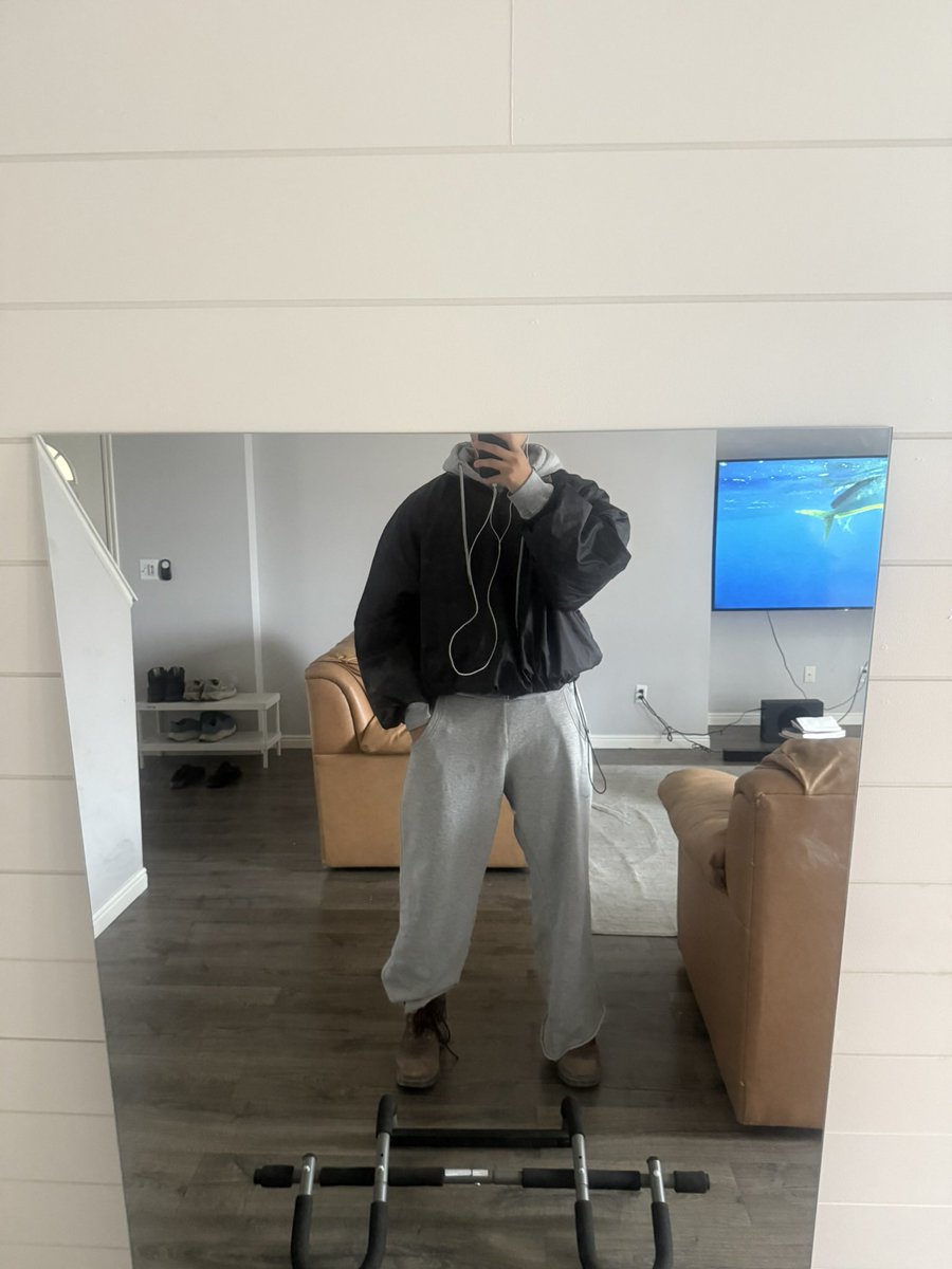 DAN LEVI tweet media