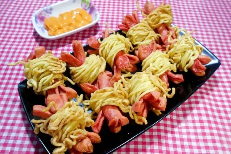 Za π man tweet media