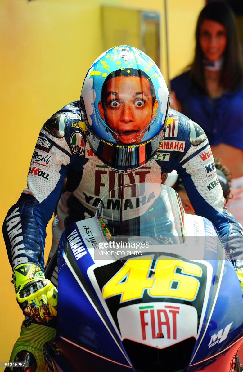 4644 files™ tweet media