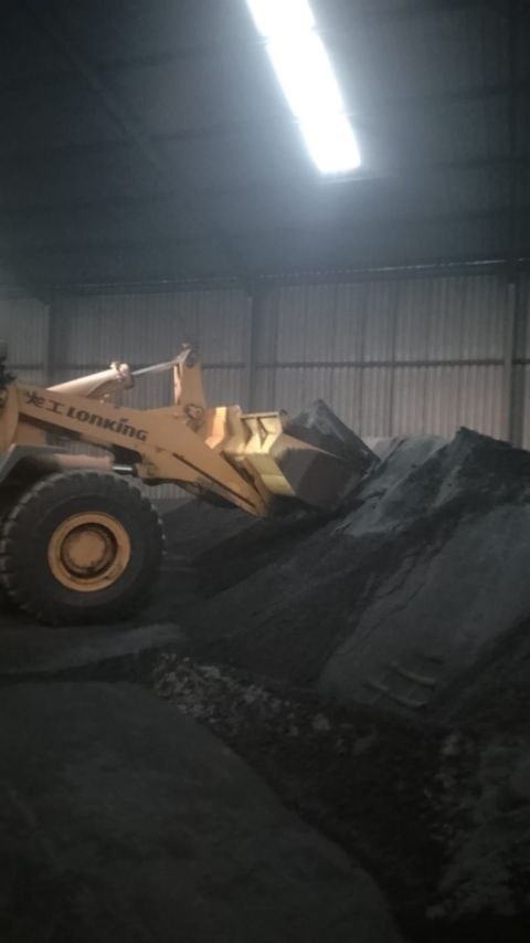 TvslEspana's tweet image. Mike Cohen. Managing Director 
#vessel #loaded with our superior quality, underground LG6, #foundry #grade ##chrome sands! 
Thanks to our excellent service providers- it was all hands on deck for this one!